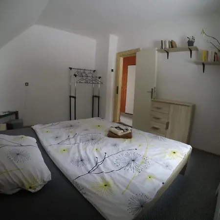 Na Luke Gerendaház *