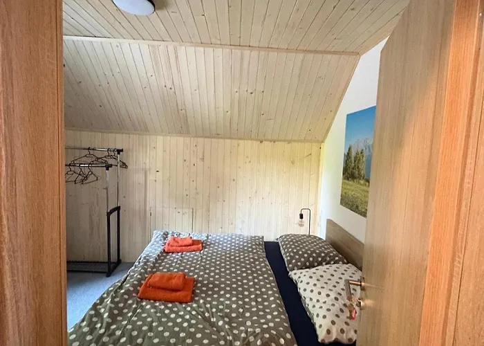 Jaktstuga Na Luke Tatranska Strba